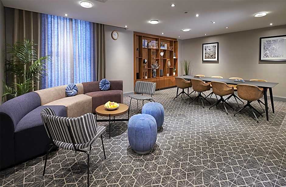 Hilton Croydon