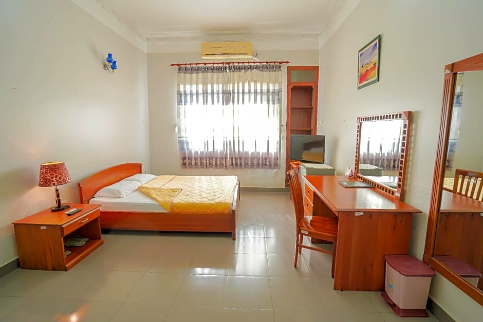 Hoa Binh 2 Hotel