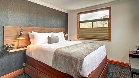 Double Diamond Queen Room