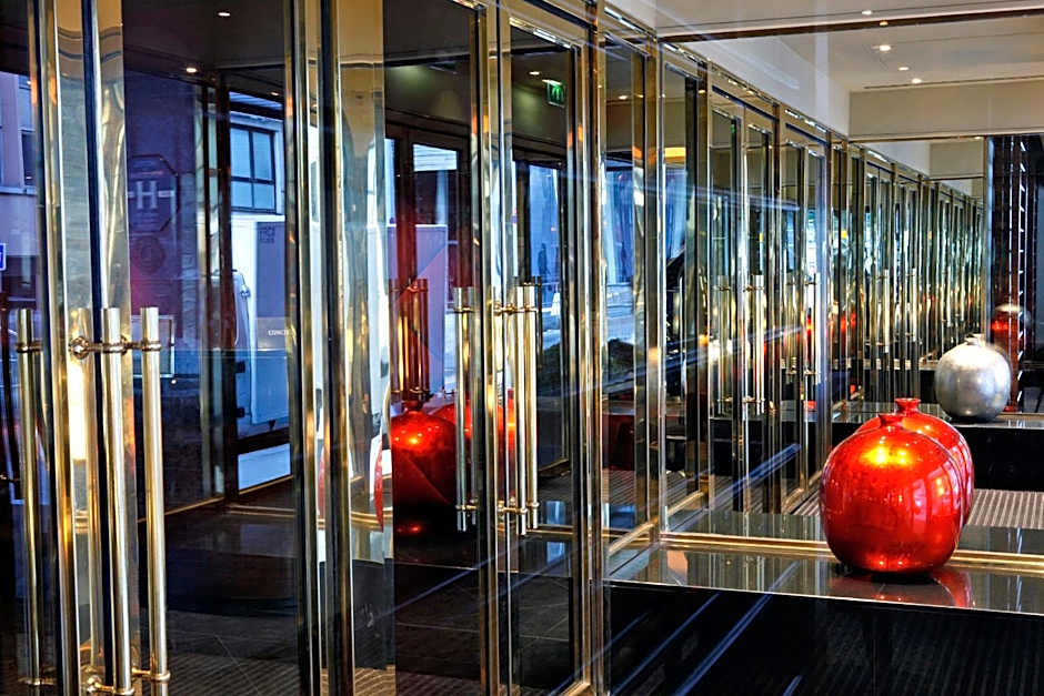 Warwick Paris (Former Warwick Champs-Elysees)