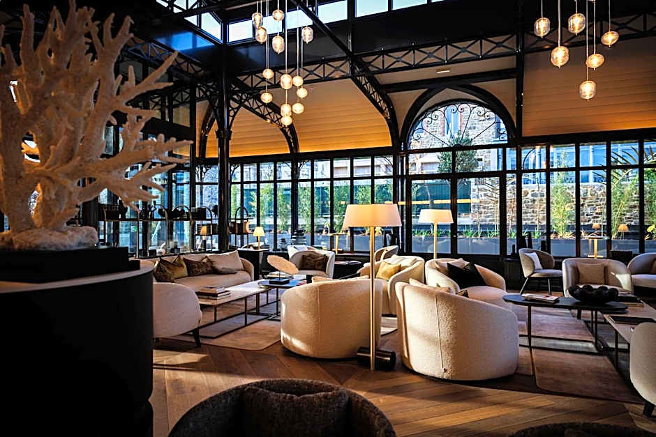 Grand Hotel de Courtoisville