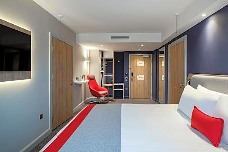 Standard King Room with Free Hot Breakfast - Accessible