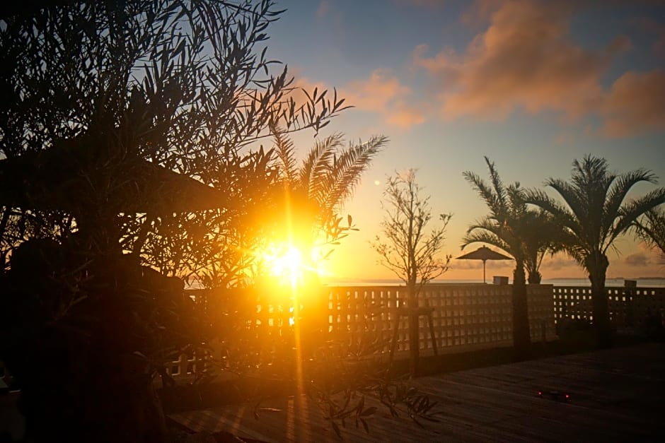 HIDEOUT OKINAWA URUMA