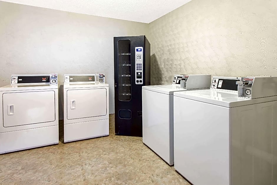 Days Inn by Wyndham Myrtle Beach
