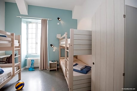 Room for 5 people with Private Bathroom