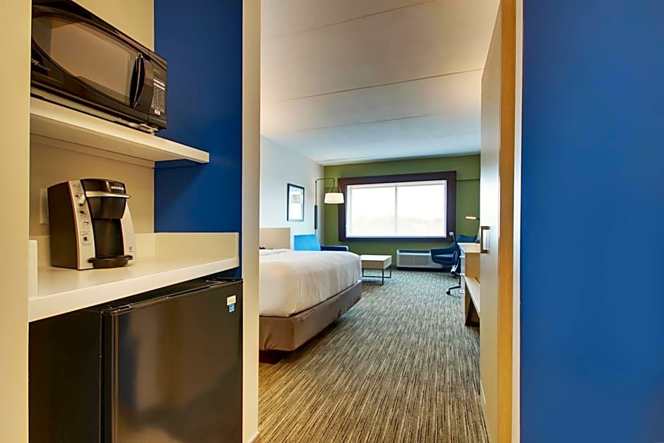 Holiday Inn Express & Suites Elizabethtown North By IHG