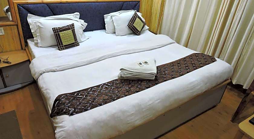 Hotel Chaman Palace