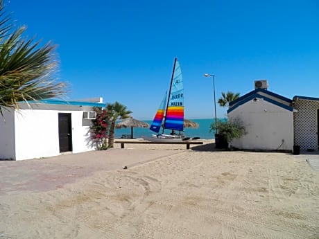 #40 Bungalow Seaside Hotel & Victors RV Park