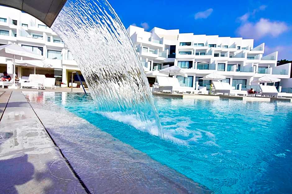 Royal Marina Suites Boutique Hotel