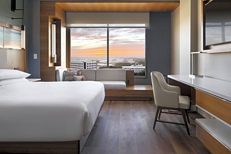 One-Bedroom Executive King Suite with Sofa Bed