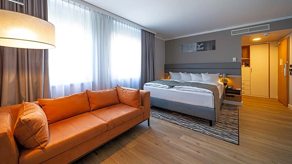 Holiday Inn Berlin Airport - Conference Centre By IHG