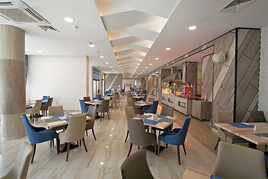 Royal Grand Hotel and Spa - All Inclusive and Free beach accsess