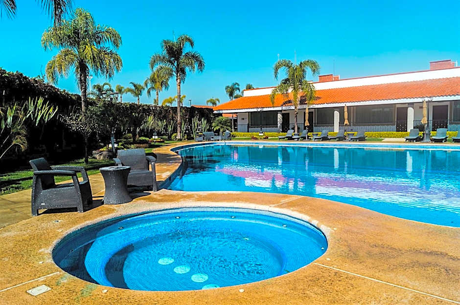 Hotel Ecce Inn & Spa