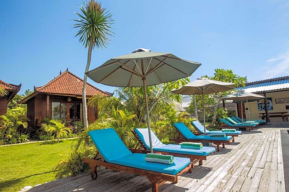 D'Muncuk Huts Lembongan