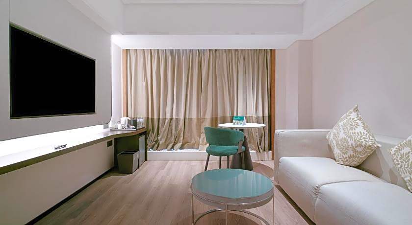 Holiday Inn Qingdao City Center By IHG