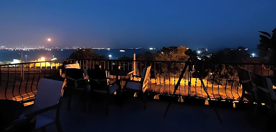 Queen Seagull Boutique Hotel