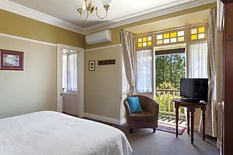 King Room with Balcony