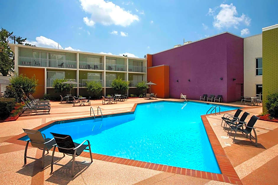 Oasis Hotel & Conv. Center, an Ascend Collection Hotel