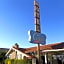 Capri Motel