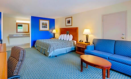 1 King Bed Mobility Accessible Room Non-Smoking