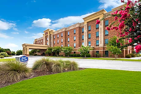 Hampton Inn & Suites by Hilton Swansboro Near Camp Lejeune