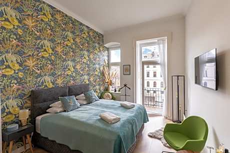 Studio with Balcony