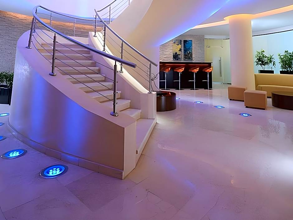 Le Meridien Pyramids Hotel & Spa