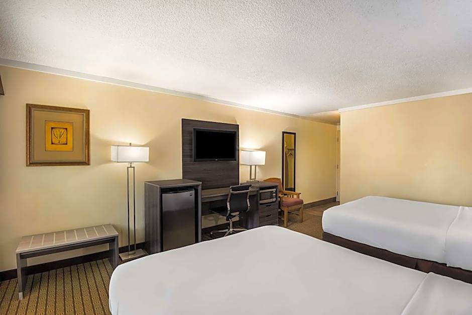 Best Western Prairie Inn & Conference Center