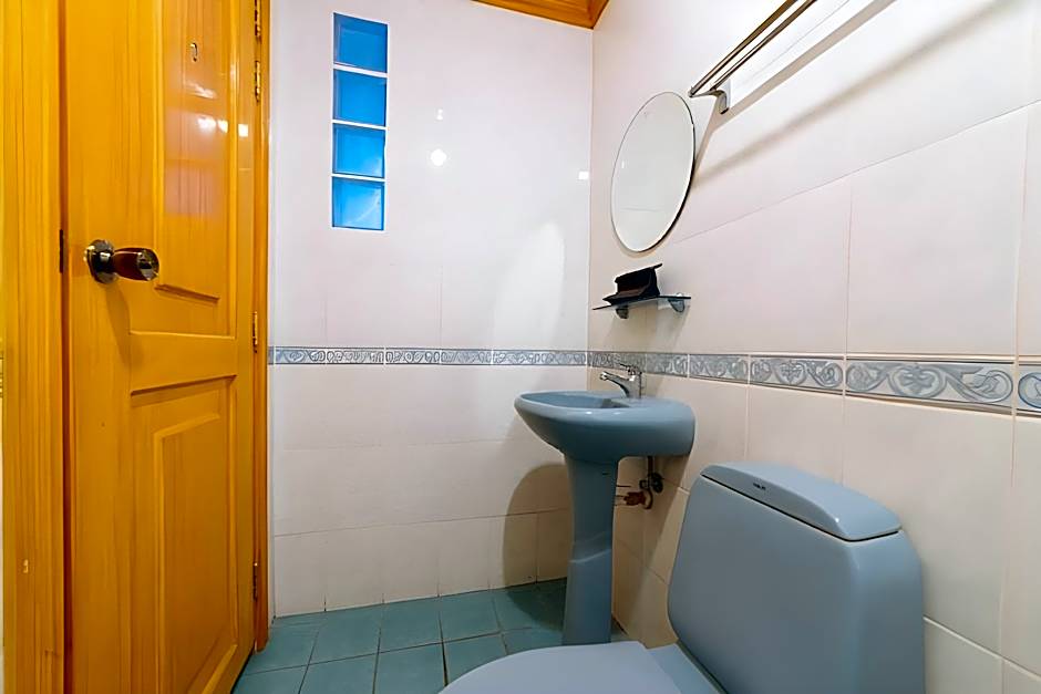 RedDoorz @ Arimbay Legazpi City