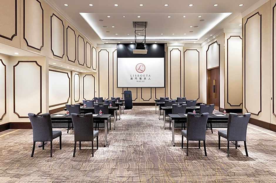 LINE FRIENDS PRESENTS CASA DE AMIGO