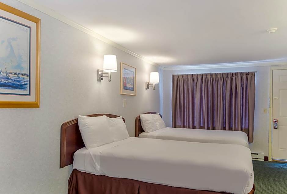 America's Best Value Inn & Suites/Hyannis