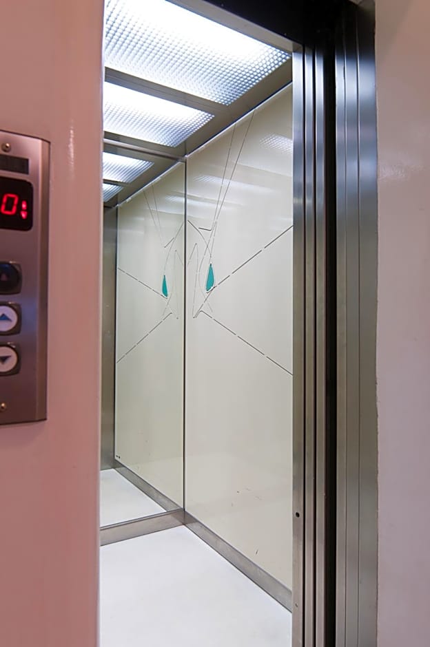 Hotel Alexander Museum Palace