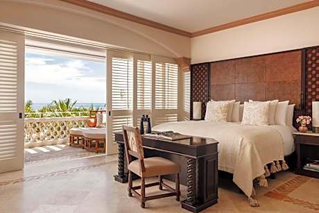 Casita Junior Suite - Ocean Front with Infinity Pool