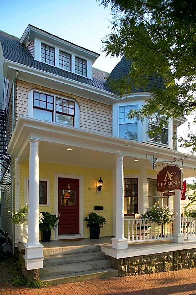 Almondy Inn Bed & Breakfast
