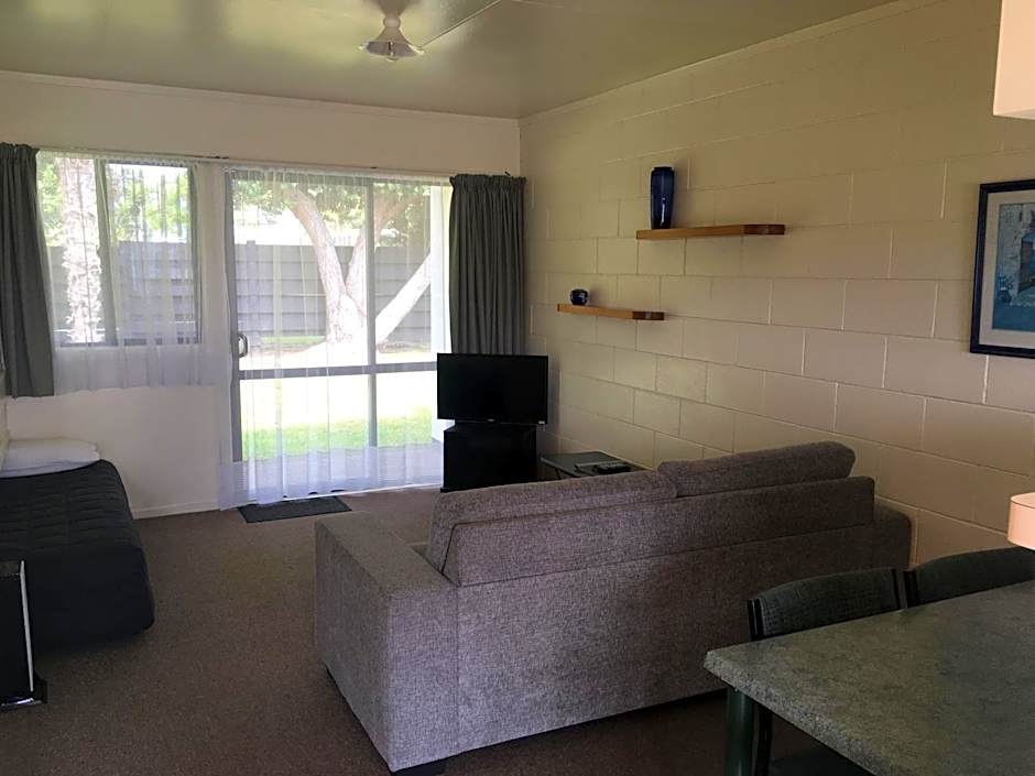 Pukenui Lodge Motel