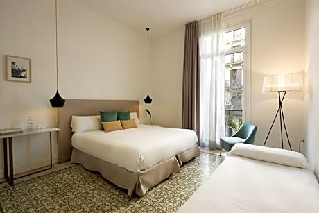 Triple Room with Private Bathroom
