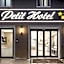 Petit Hotel