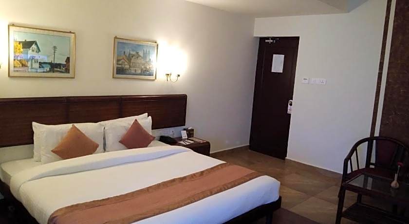 Yuvarani Residency Hotel