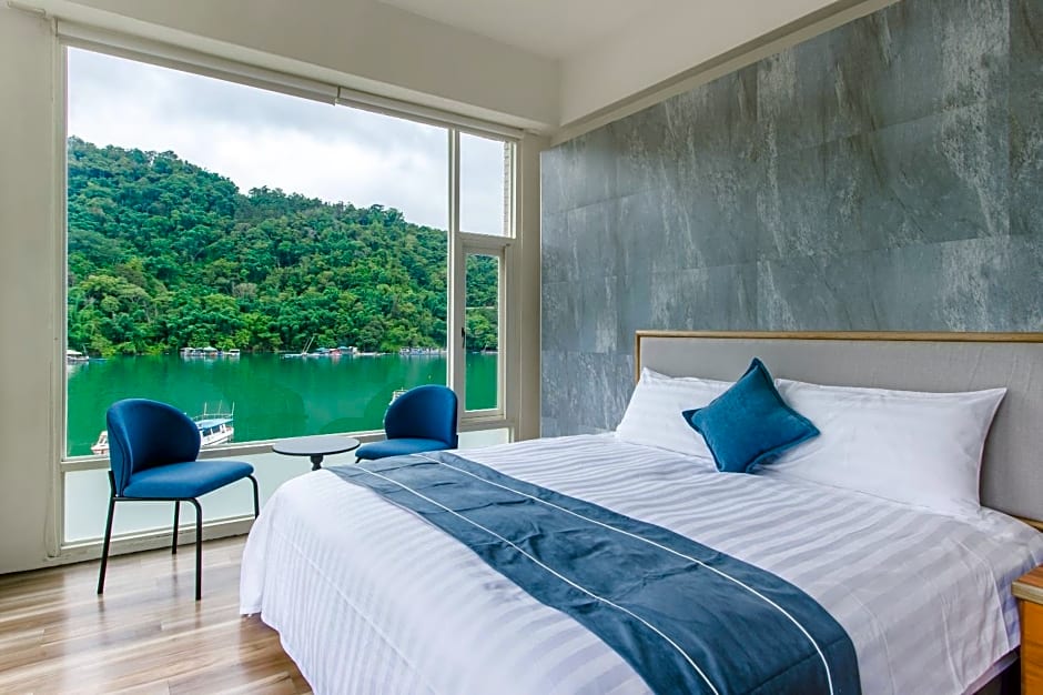 Shui Yang Lakeview House with Elevator