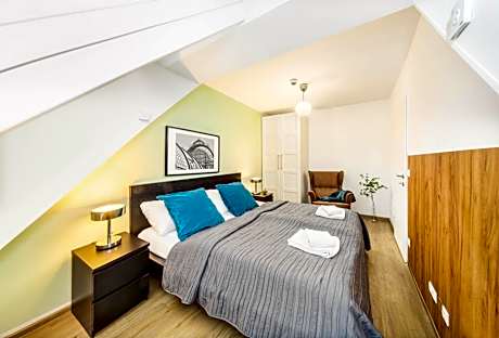 Jimmy's Apartments Lory