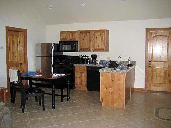 Stone Canyon Inn