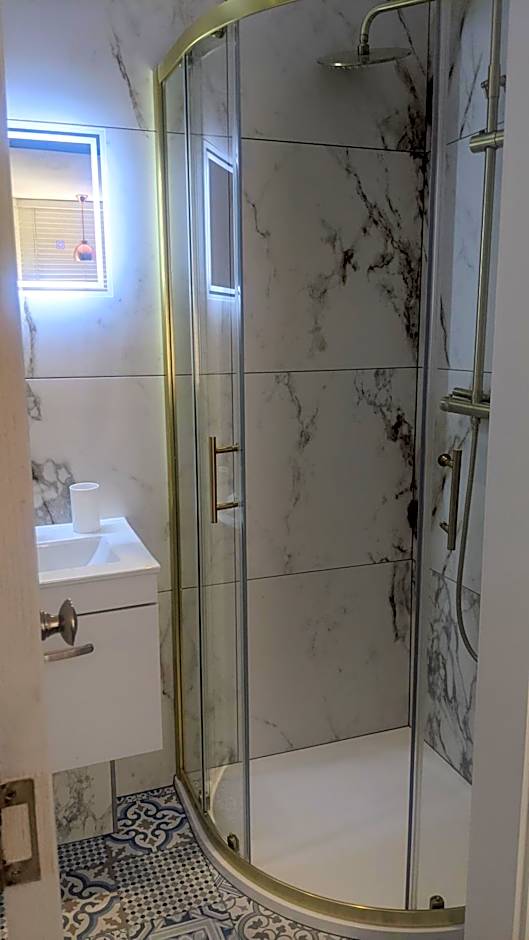 Relax Inn Guest House