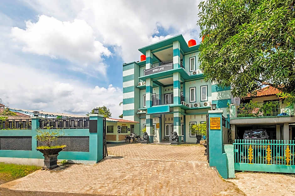 OYO Life 93015 Kos Anto