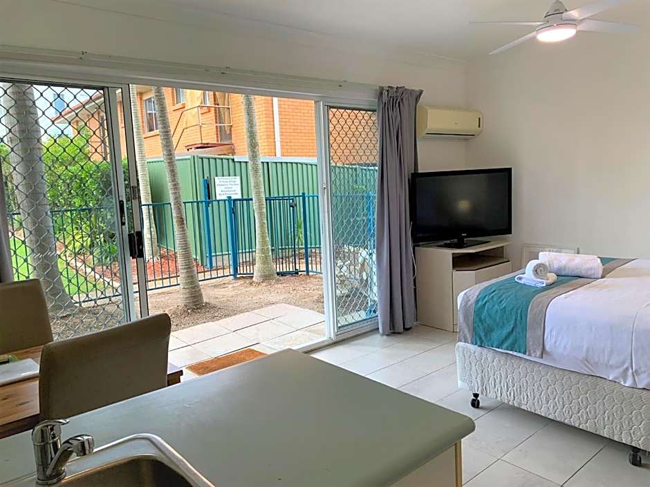 Broadwater Keys Holiday Apartments