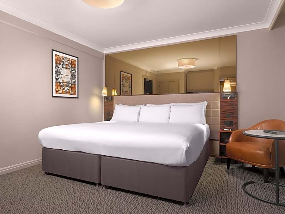 Photo 1 of 5 of Superior 1 King Bed