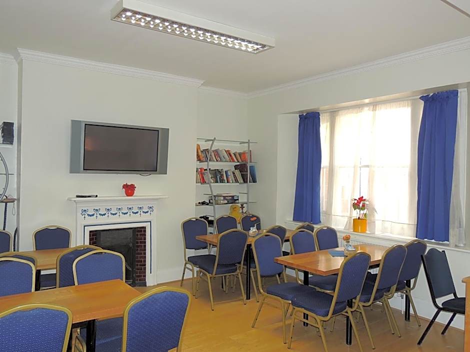 Dolphin Inn - The Lodge