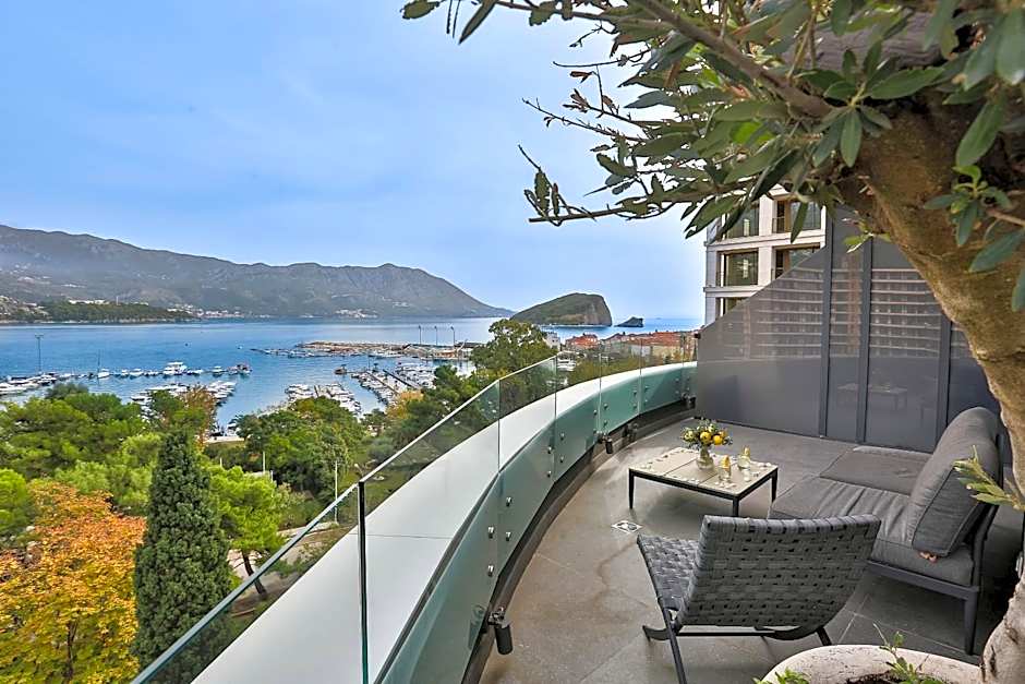 Royal Gardens Paradise