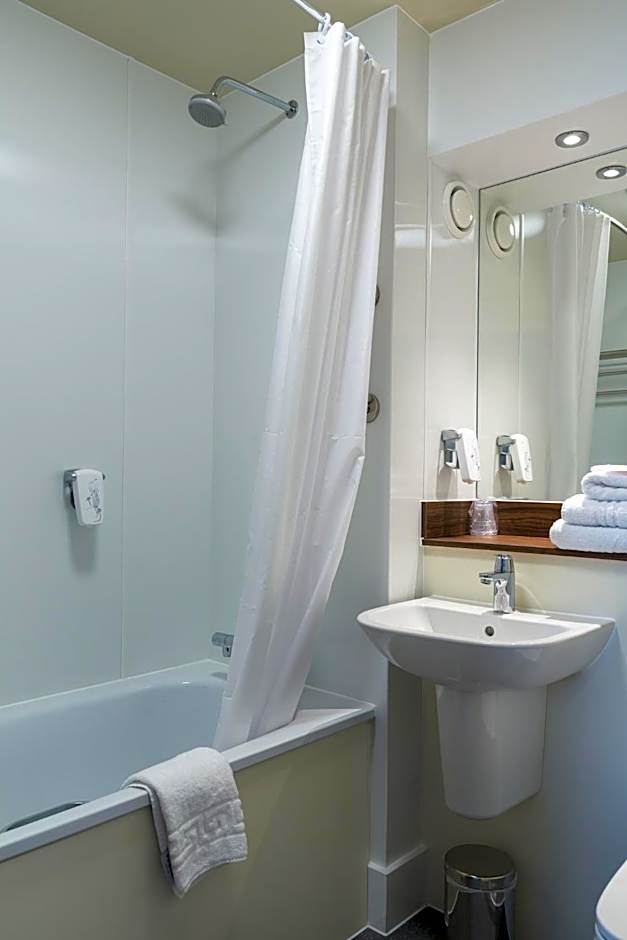 Gamston Lock, Nottingham by Marston's Inns