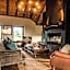 Hlosi Game Lodge