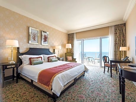 Luxury Accessible Room